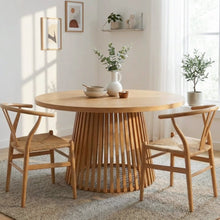 Load image into Gallery viewer, Round Dining Table 140 x 75cm - Oak