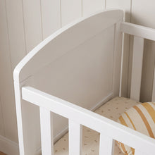 Load image into Gallery viewer, 24505-mote-wooden-baby-cot-white-26082615