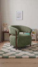 Load and play video in Gallery viewer, 产品视频-lt10994-elow-velvet-armchair-olive-green-2607011